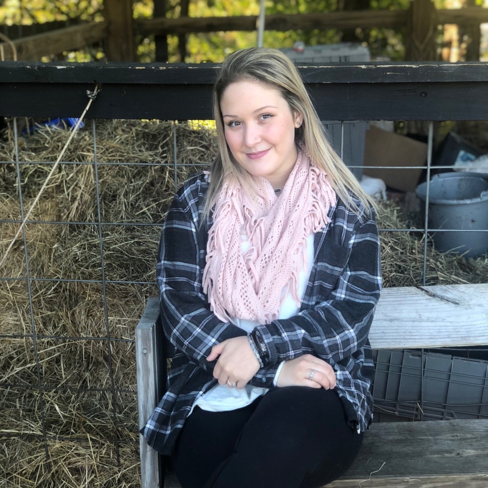 Meet your Posher, Sierra